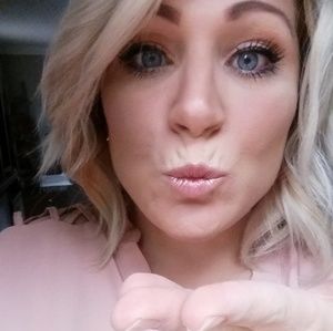 Meet your Posher, Jenna